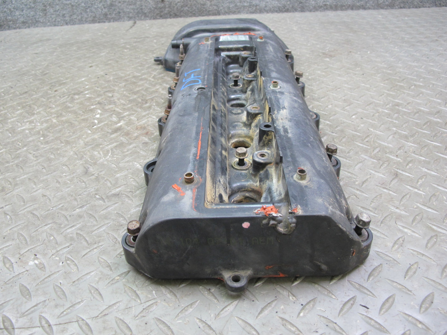 03-05 Ford Thunderbird 3.9L Right Engine Cylinder Head Valve Cover OEM
