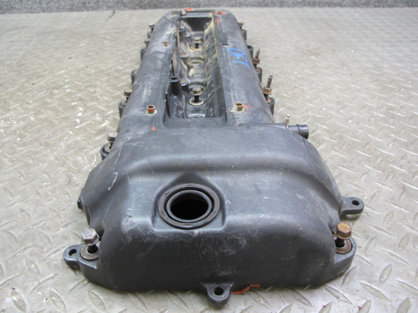 03-05 Ford Thunderbird 3.9L Right Engine Cylinder Head Valve Cover OEM