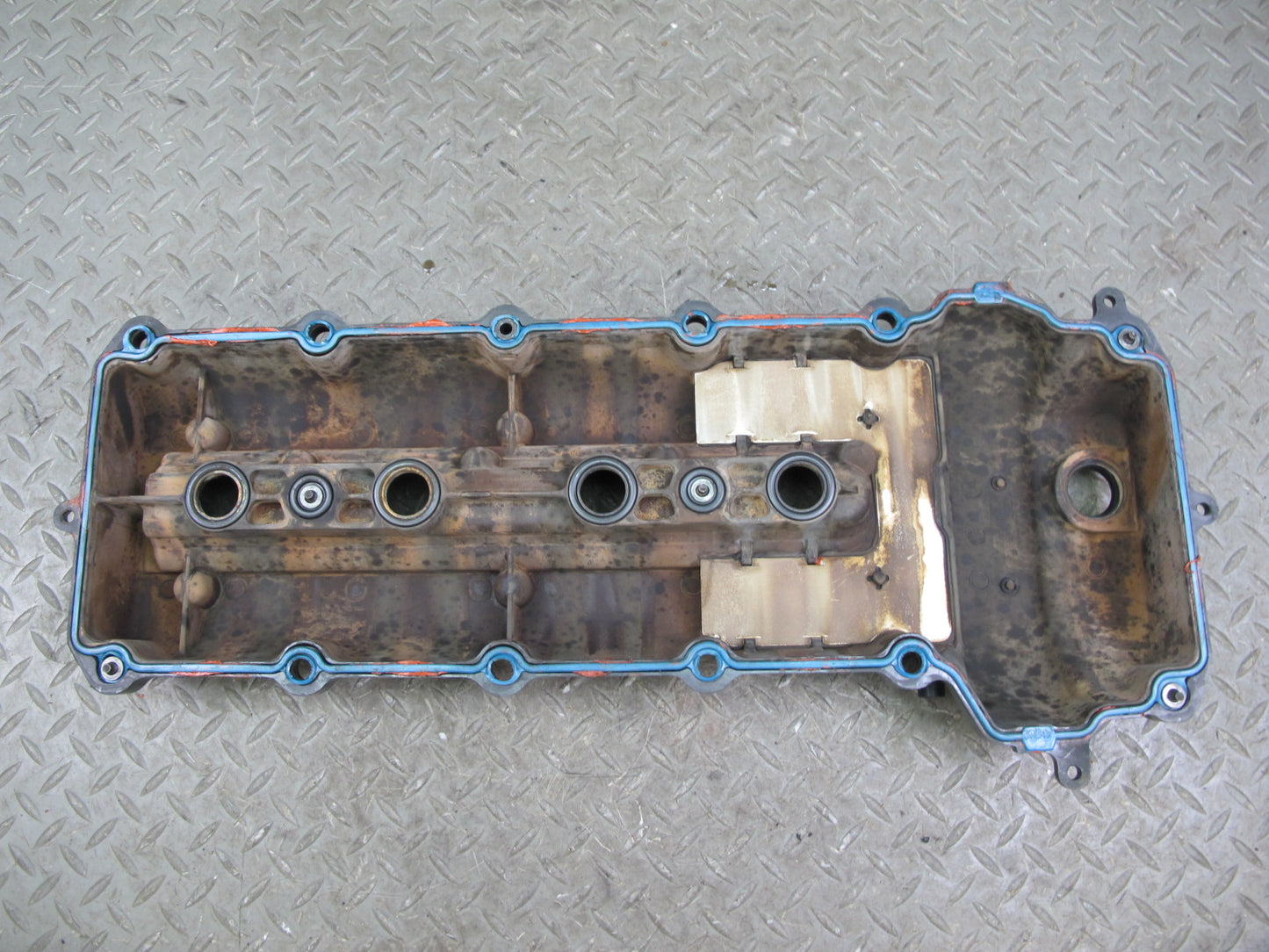 03-05 Ford Thunderbird 3.9L Right Engine Cylinder Head Valve Cover OEM