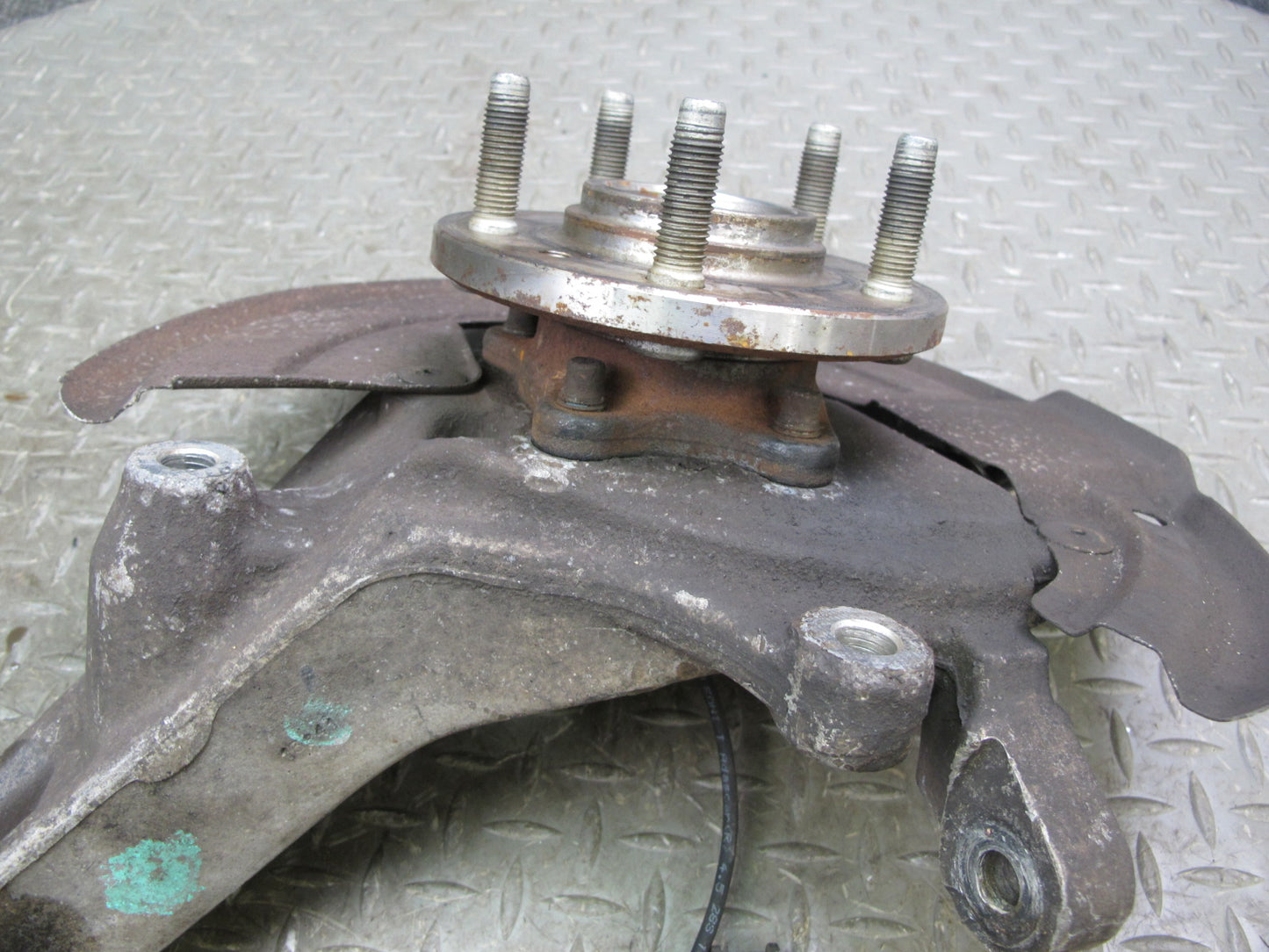 02-05 Ford Thunderbird Front Right Spindle Knuckle Wheel Hub Bearing OEM