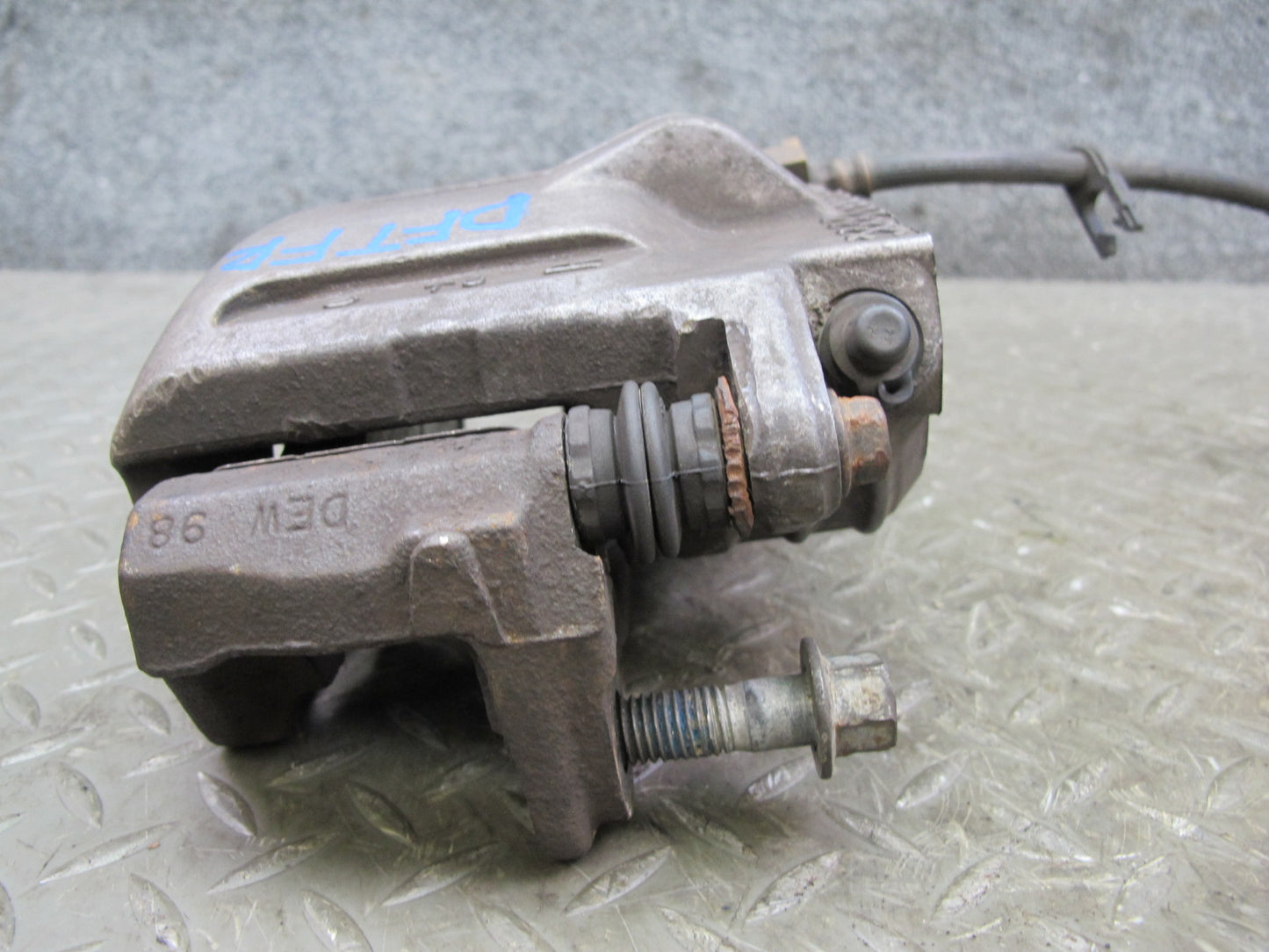 02-05 Ford Thunderbird Set of 2 Front Left & Right Brake Caliper OEM