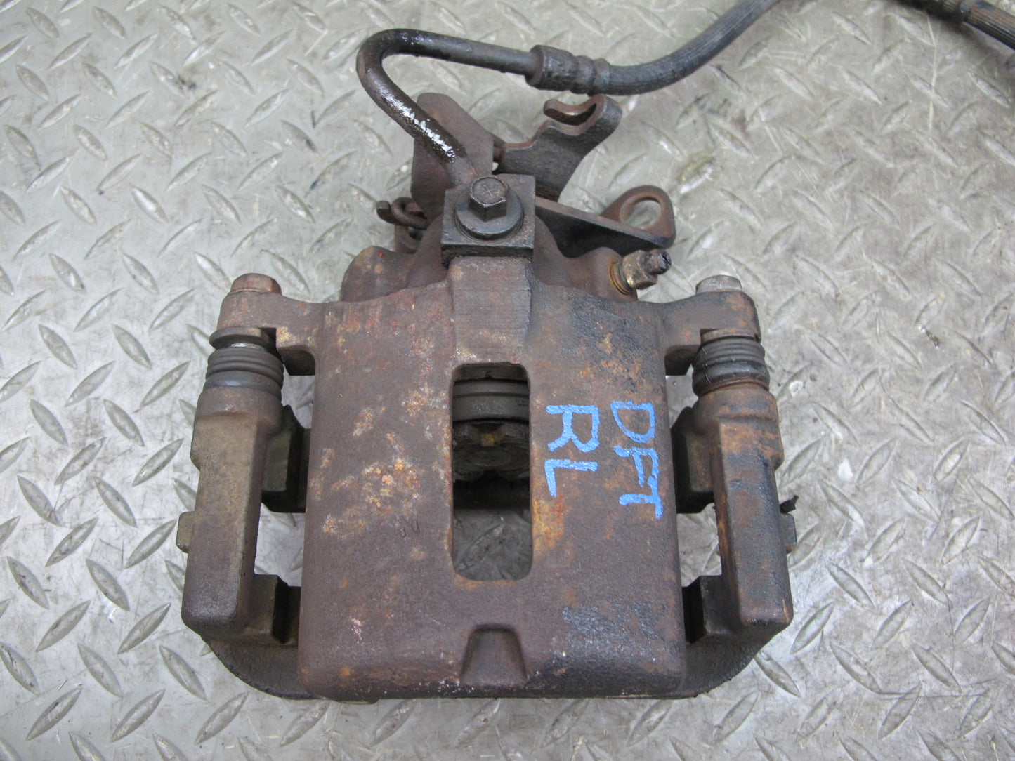 02-05 Ford Thunderbird Set of 2 Rear Left & Right Brake Caliper OEM