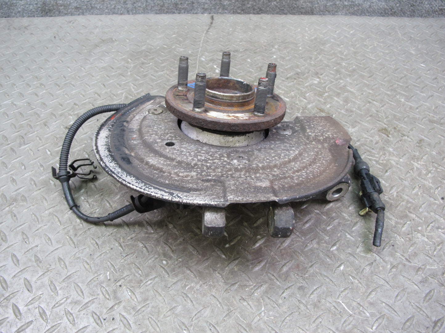 02-05 Ford Thunderbird Rear Right Spindle Knuckle Wheel Hub Bearing OEM