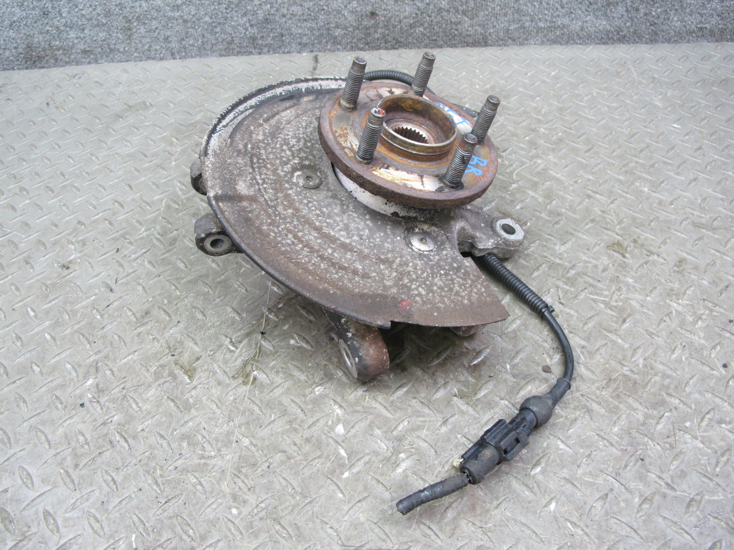 02-05 Ford Thunderbird Rear Right Spindle Knuckle Wheel Hub Bearing OEM