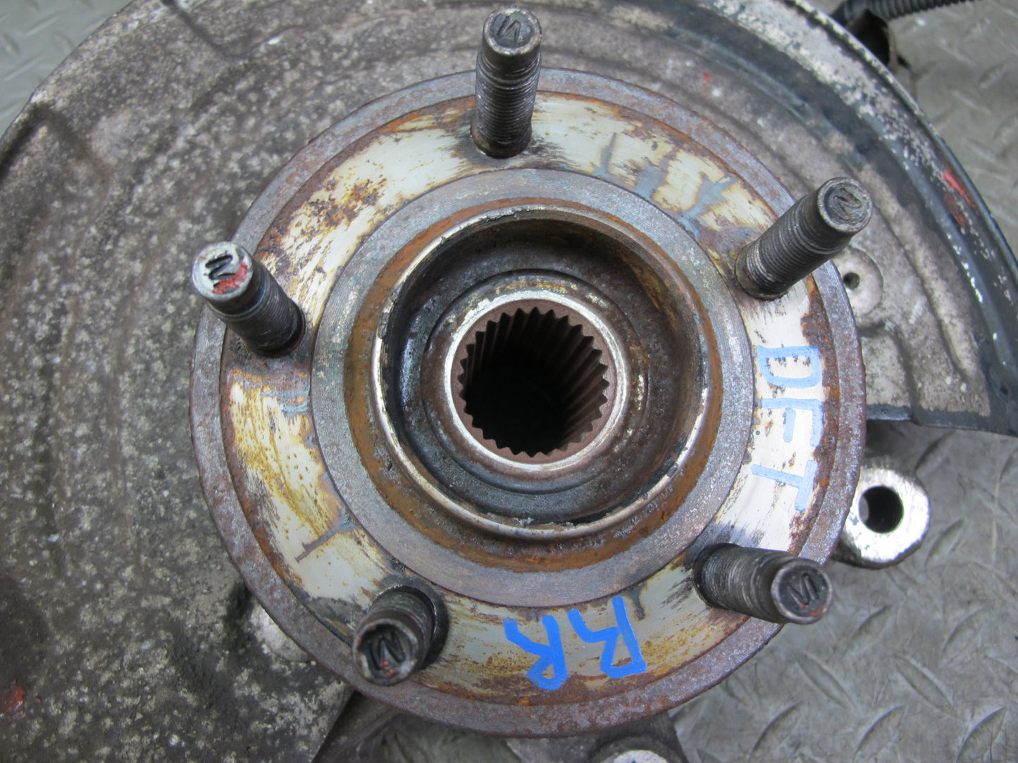 02-05 Ford Thunderbird Rear Right Spindle Knuckle Wheel Hub Bearing OEM