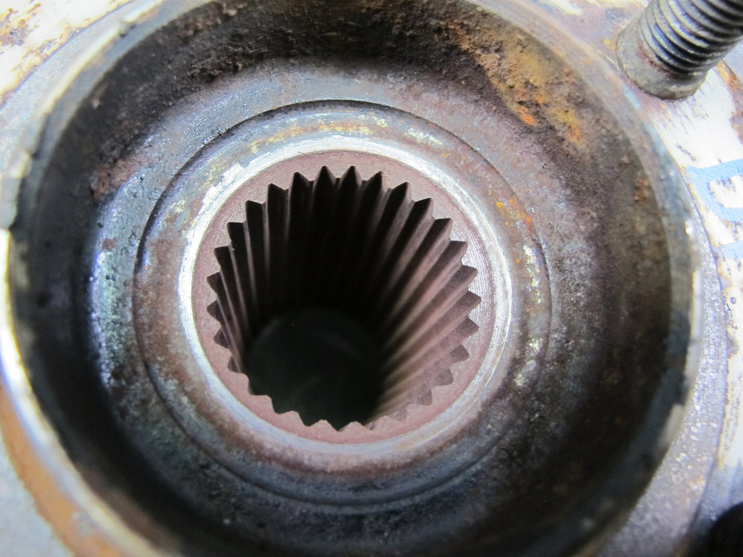 02-05 Ford Thunderbird Rear Right Spindle Knuckle Wheel Hub Bearing OEM