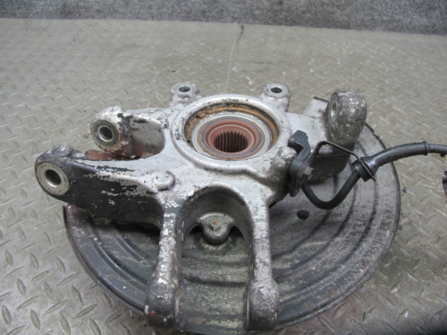 02-05 Ford Thunderbird Rear Right Spindle Knuckle Wheel Hub Bearing OEM