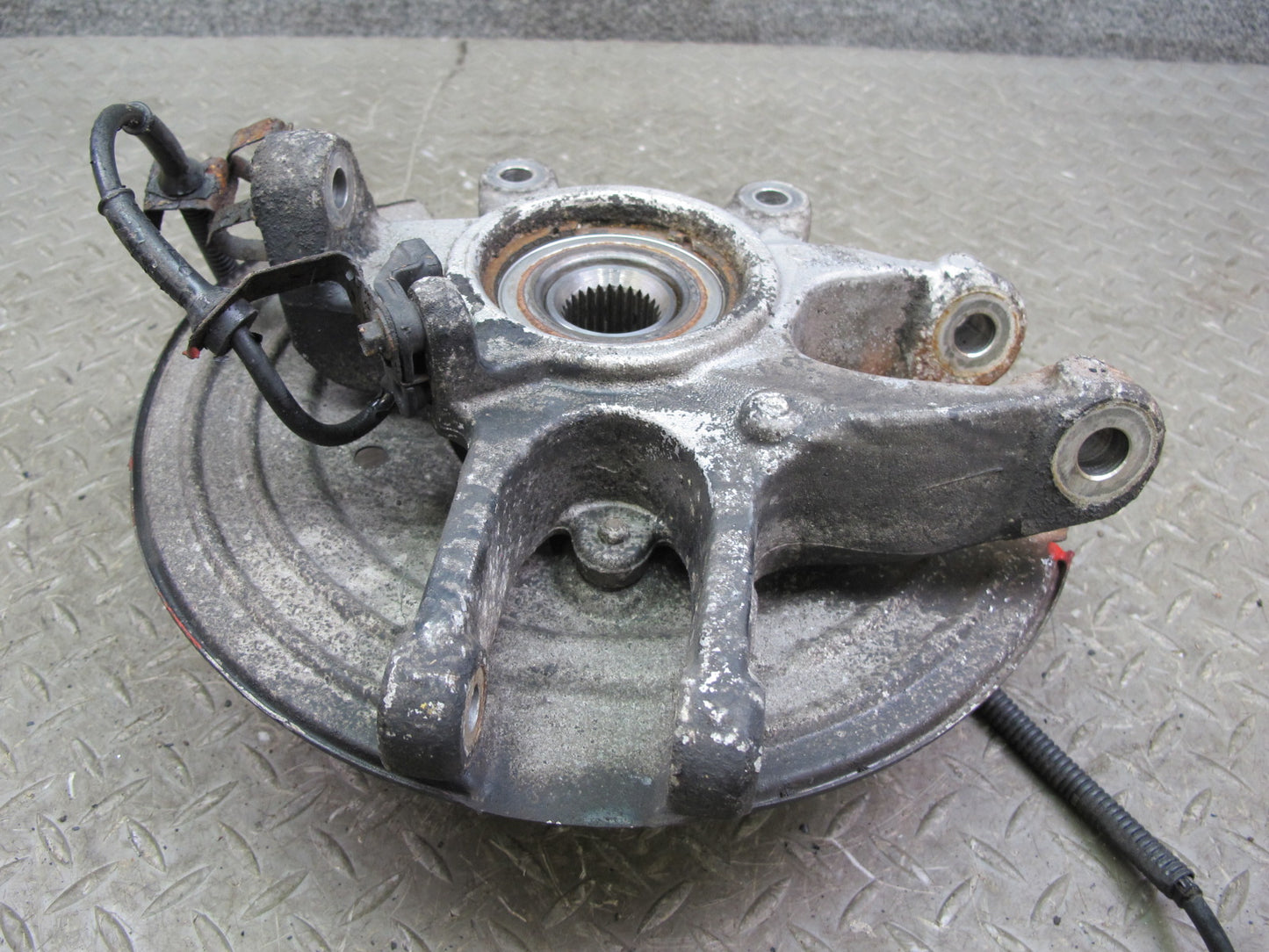 02-05 Ford Thunderbird Rear Left Spindle Knuckle Wheel Hub Bearing OEM