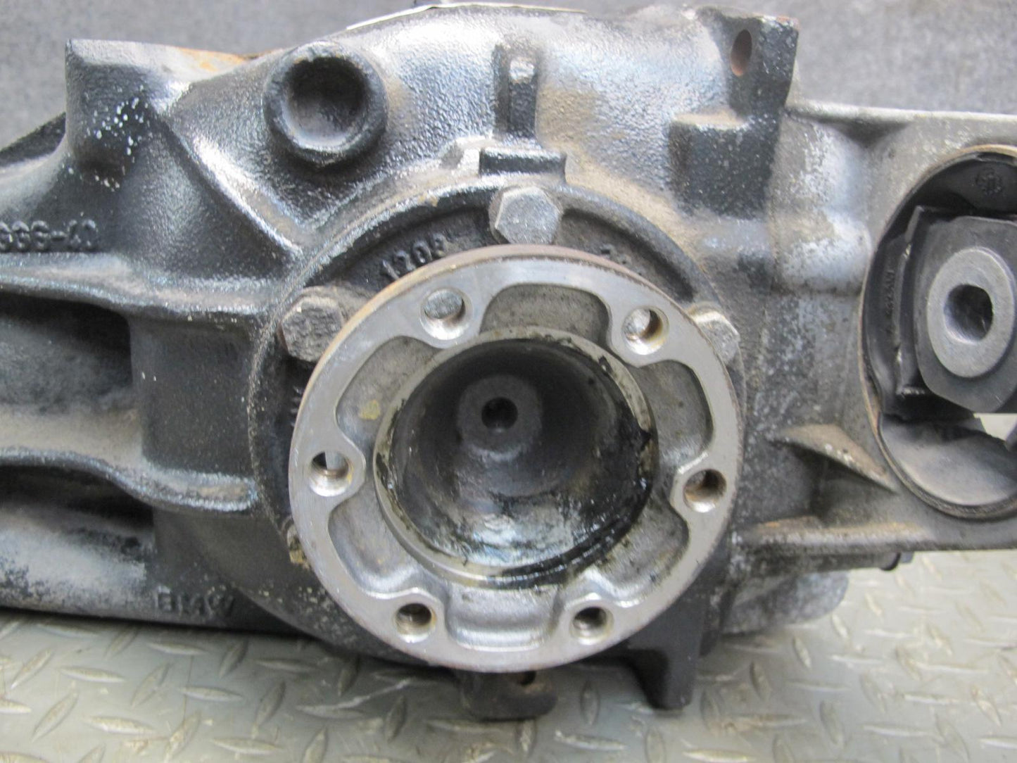 97-00 BMW E36 Z3 2.8L AT Rear LSD Differential Carrier 4.10 Ratio 100K Miles OEM
