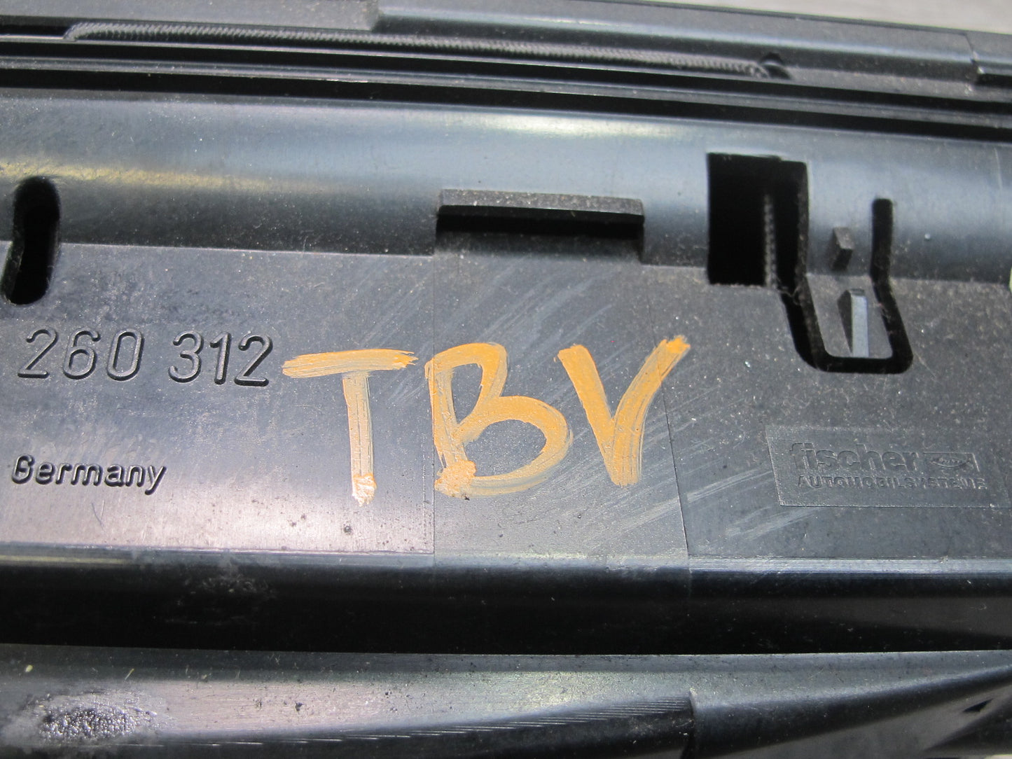 01-06 BMW E46 3-SERIES Front Center Console Glasses Tray Storage 8260312 OEM