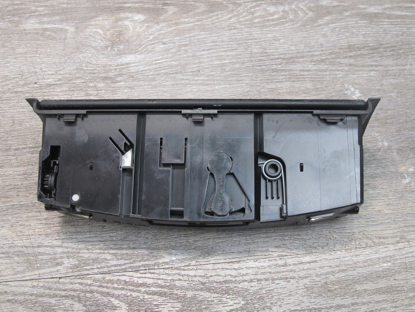 01-06 BMW E46 3-SERIES Front Center Console Glasses Tray Storage 8260312 OEM