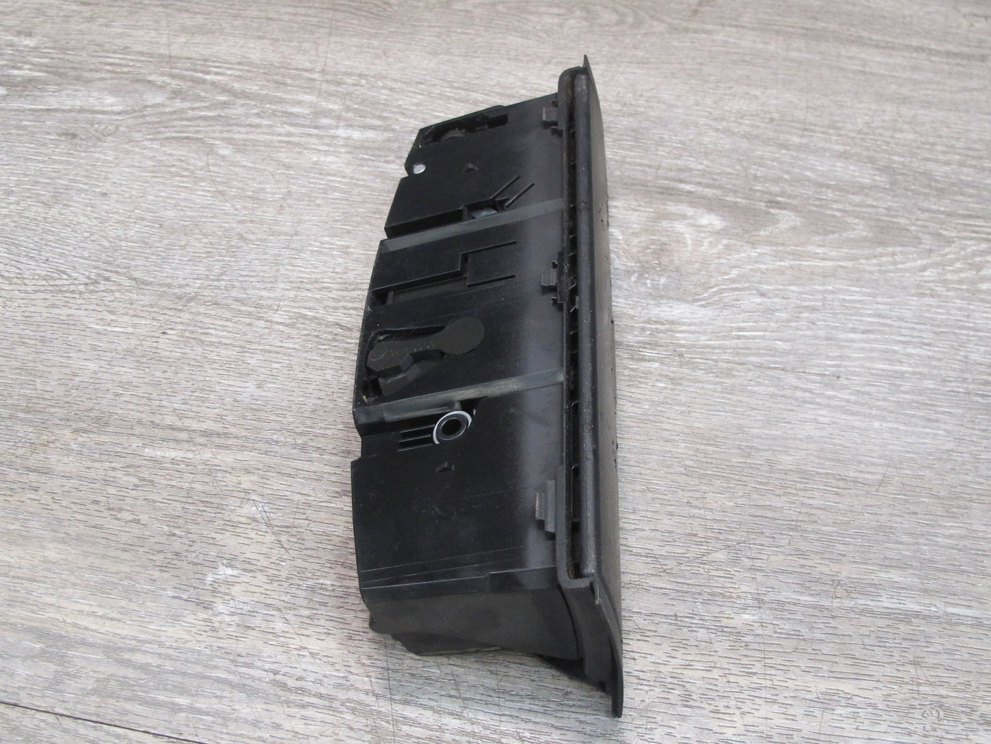 01-06 BMW E46 3-SERIES Front Center Console Glasses Tray Storage 8260312 OEM