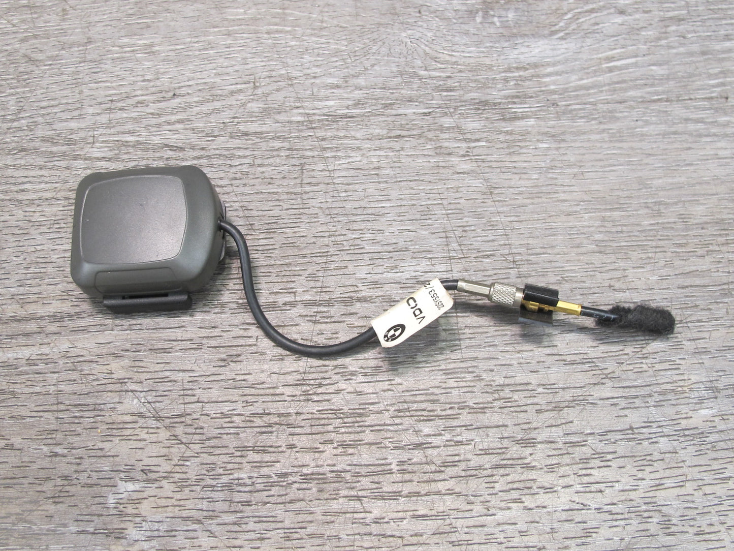 01-06 BMW E46 3-SERIES GPS Navigation Antenna Module 8374297 OEM