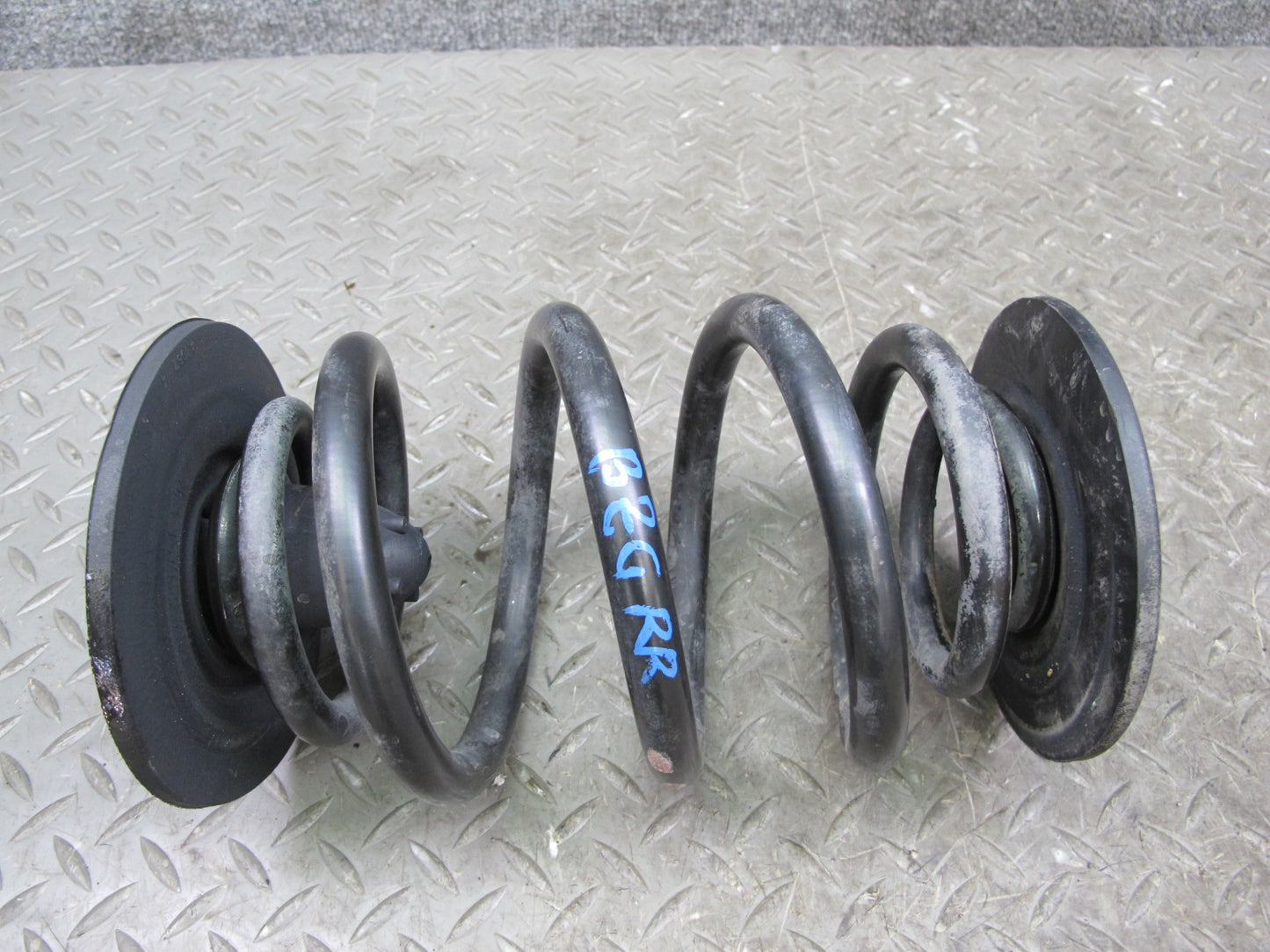 97-00 BMW E36/7 Z3 2.8L Roadster Set of 2 Rear Left & Right Coil Spring OEM