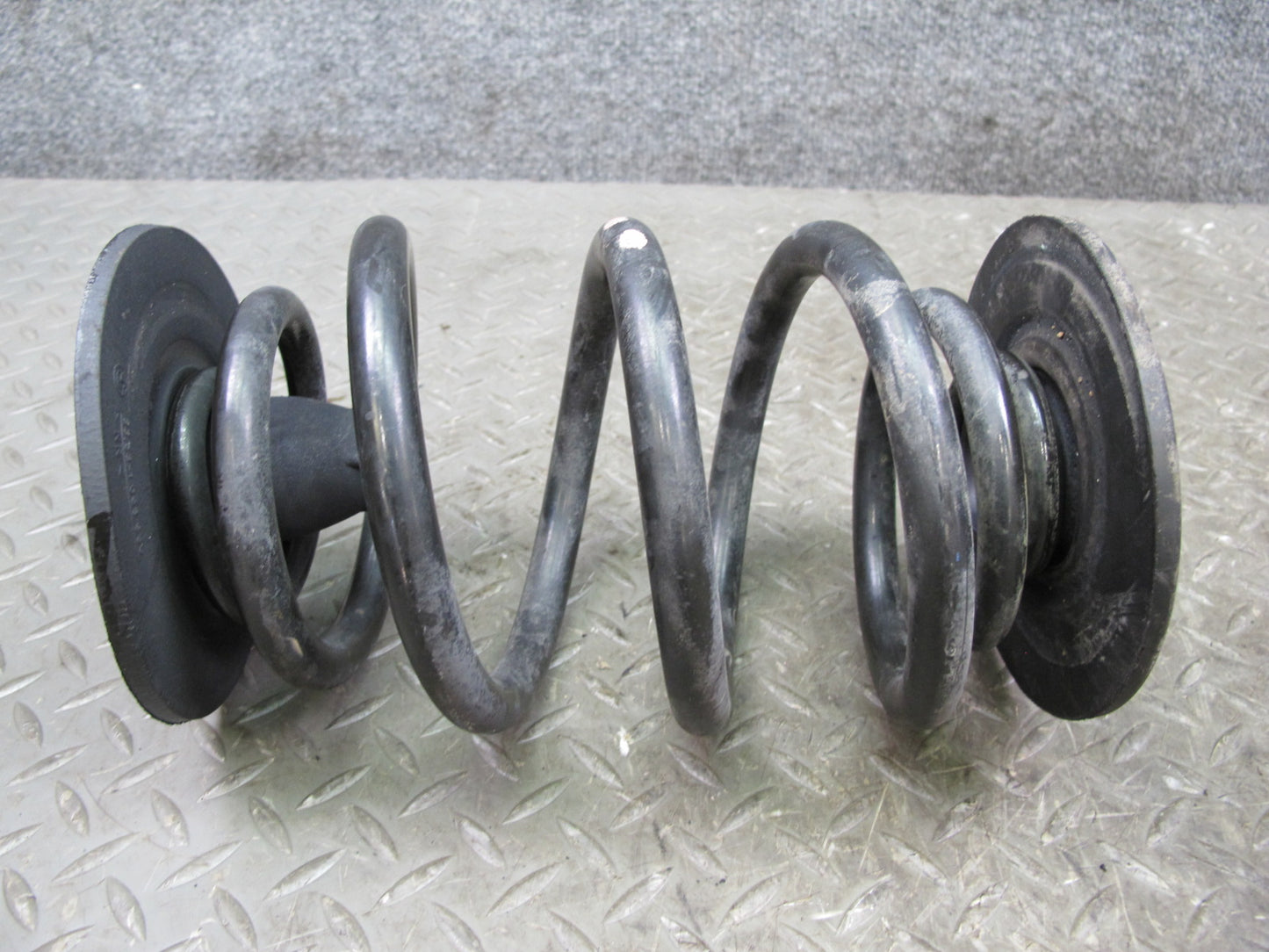 97-00 BMW E36/7 Z3 2.8L Roadster Set of 2 Rear Left & Right Coil Spring OEM