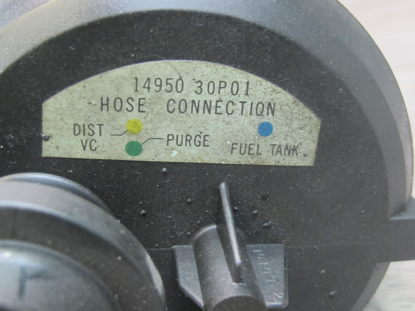 90-95 Nissan 300ZX Z32 NA Fuel Evap Vapor Charcoal Canister 14950-30P01 OEM
