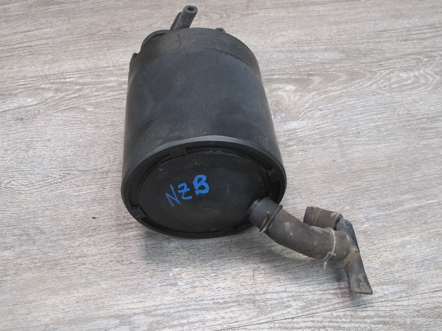 90-95 Nissan 300ZX Z32 NA Fuel Evap Vapor Charcoal Canister 14950-30P01 OEM