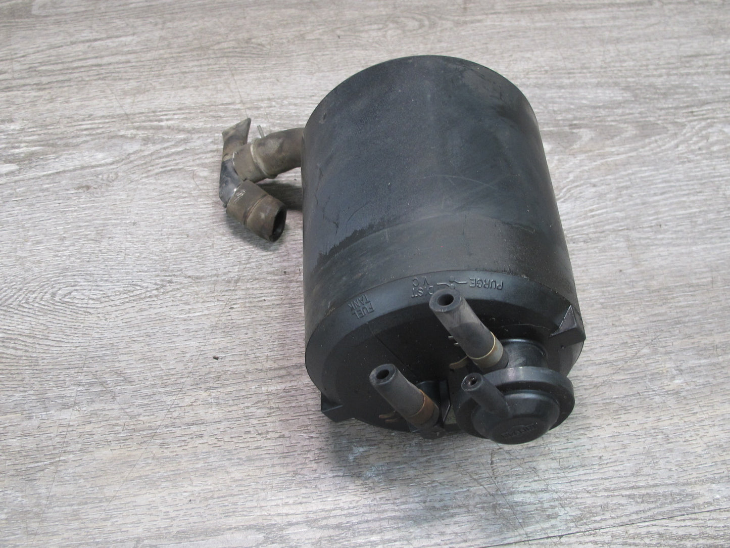 90-95 Nissan 300ZX Z32 NA Fuel Evap Vapor Charcoal Canister 14950-30P01 OEM