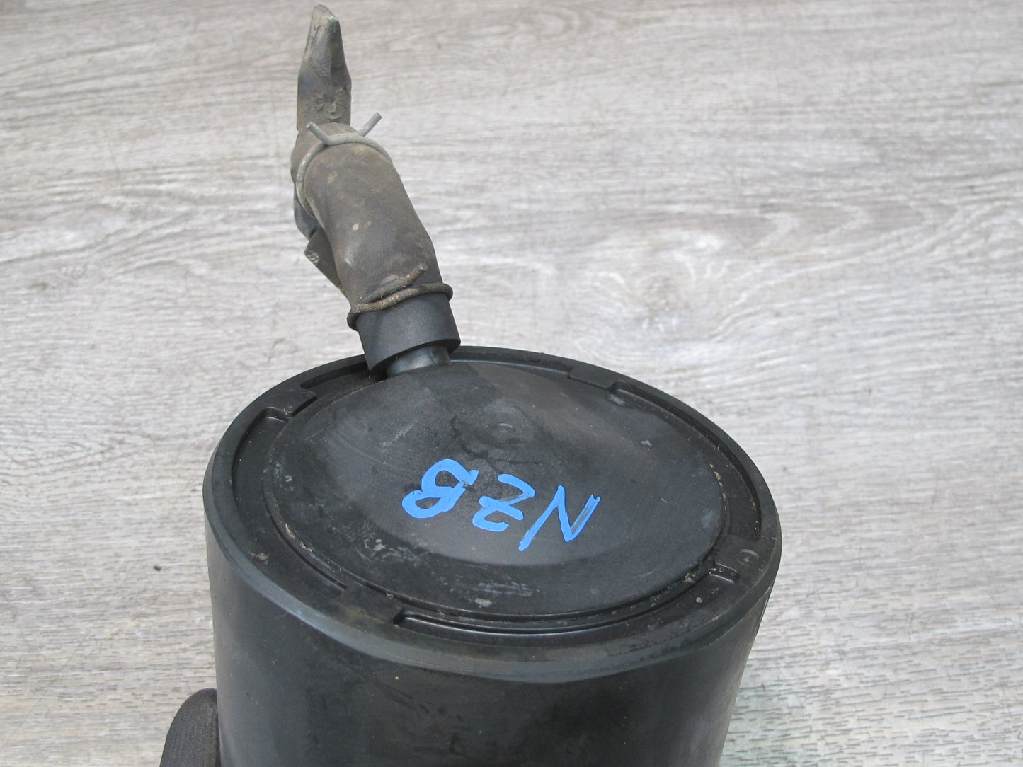 90-95 Nissan 300ZX Z32 NA Fuel Evap Vapor Charcoal Canister 14950-30P01 OEM