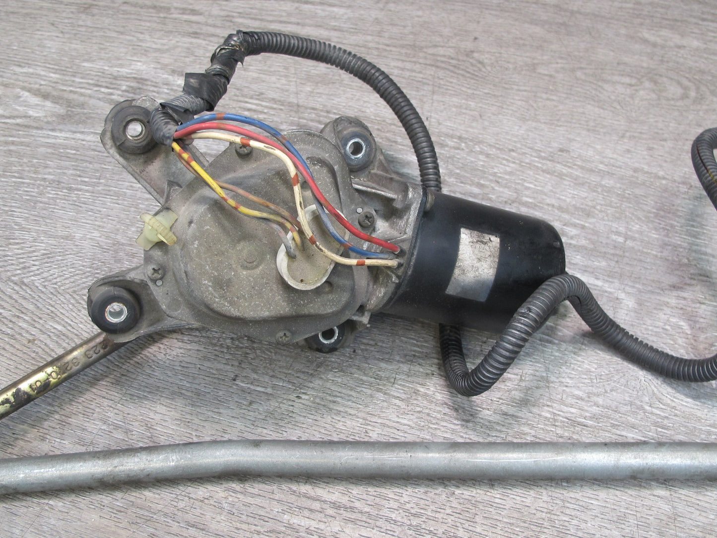 90-96 Nissan Z32 300ZX 2+0 Windshield Wiper Transmission Linkage w Motor OEM