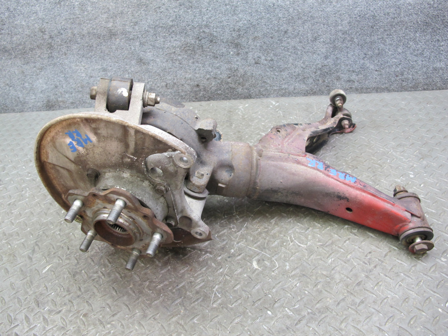 86-91 Mazda RX7 FC3S Rear Right Spindle Knuckle Wheel Hub w Trailing Arm OEM