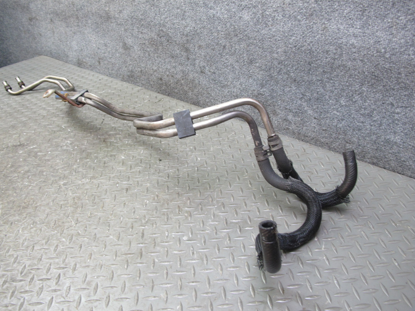 03-05 Ford Thunderbird 5R55S A/T Automatic Transmission Hose Pipe Line OEM