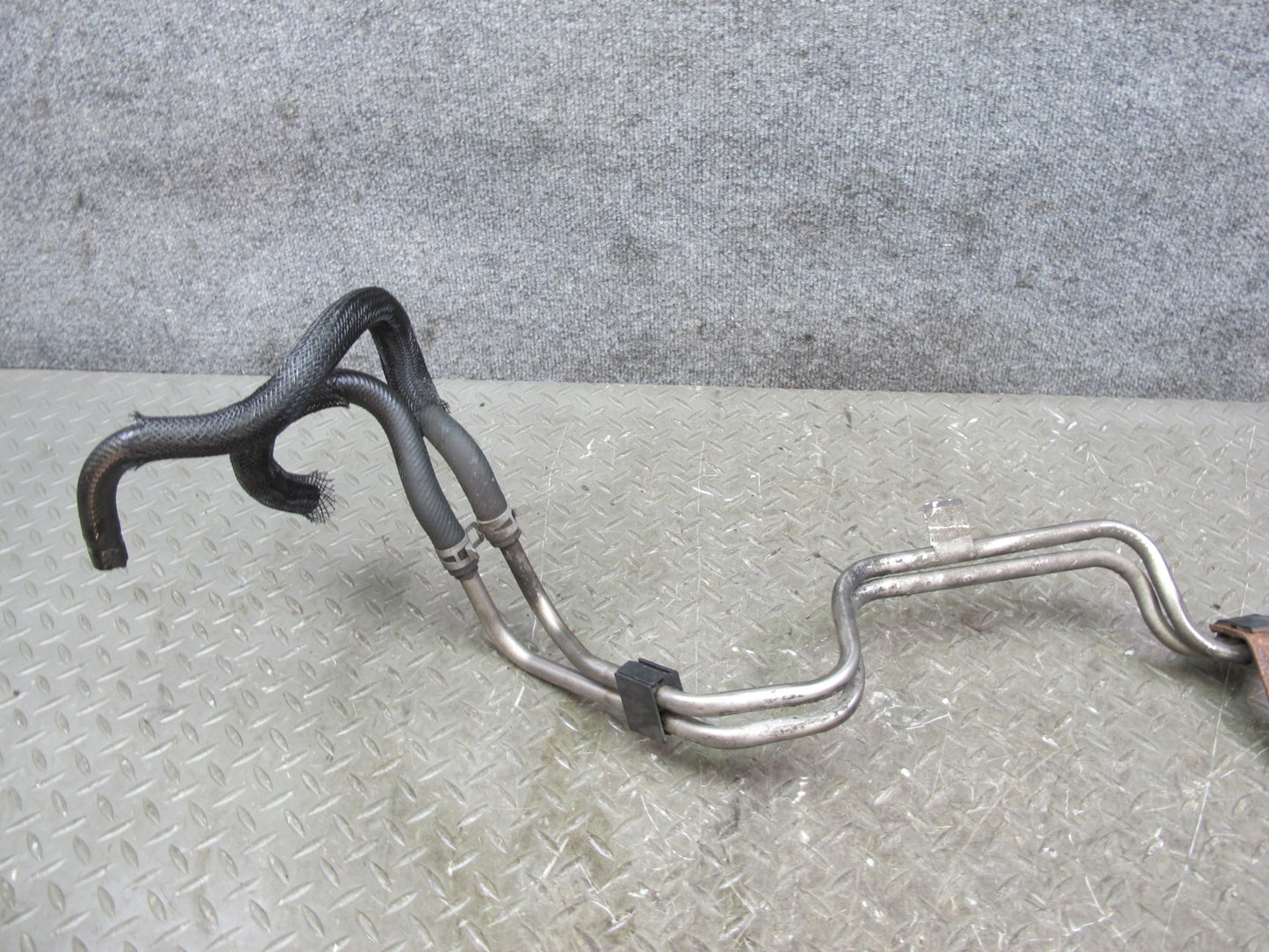 03-05 Ford Thunderbird 5R55S A/T Automatic Transmission Hose Pipe Line OEM