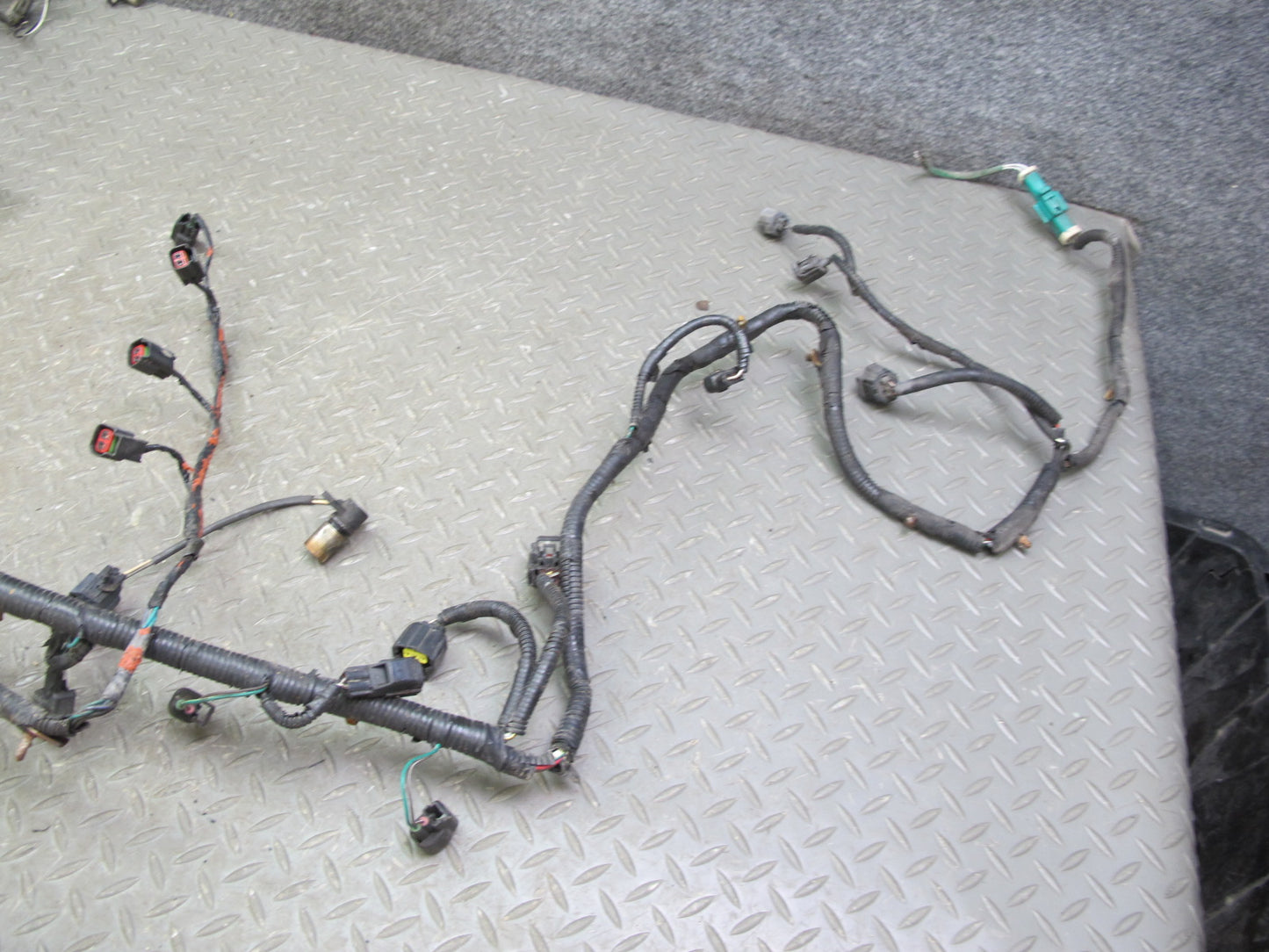 2004 Ford Thunderbird AJ35 RWD A/T Engine & Battery Wire Wiring Harness Set OEM