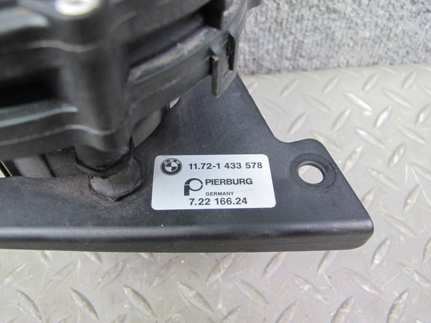 97-99 BMW E36/7 Z3 2.8L 3.2L Secondary Air Injection Smog Pump 1432907 OEM