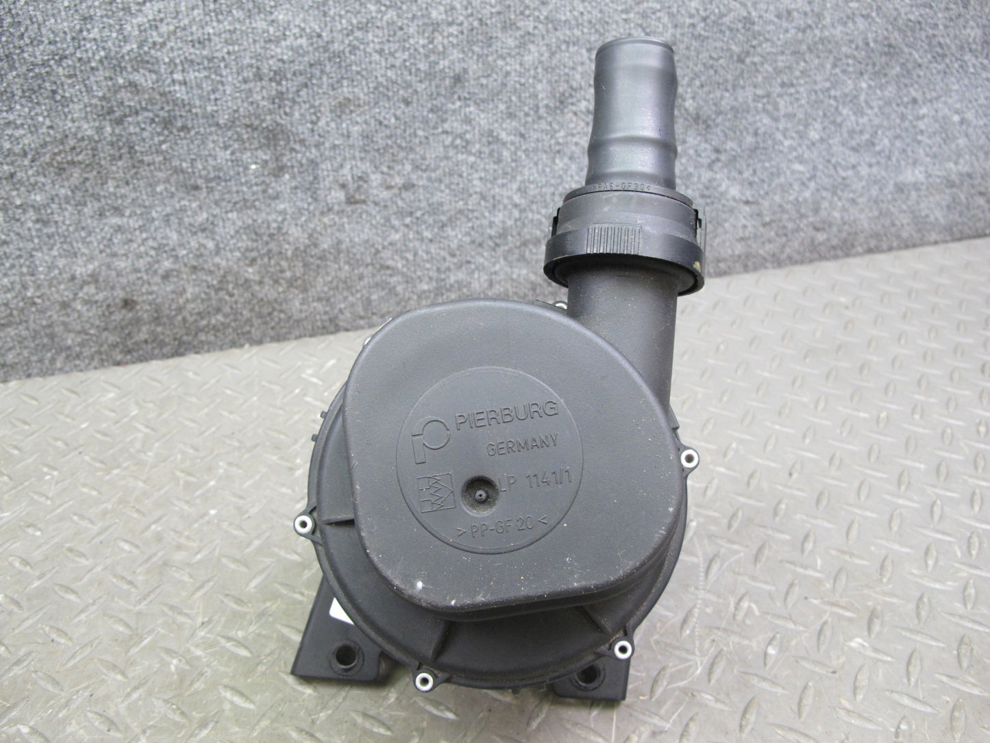 97-99 BMW E36/7 Z3 2.8L 3.2L Secondary Air Injection Smog Pump 1432907 OEM