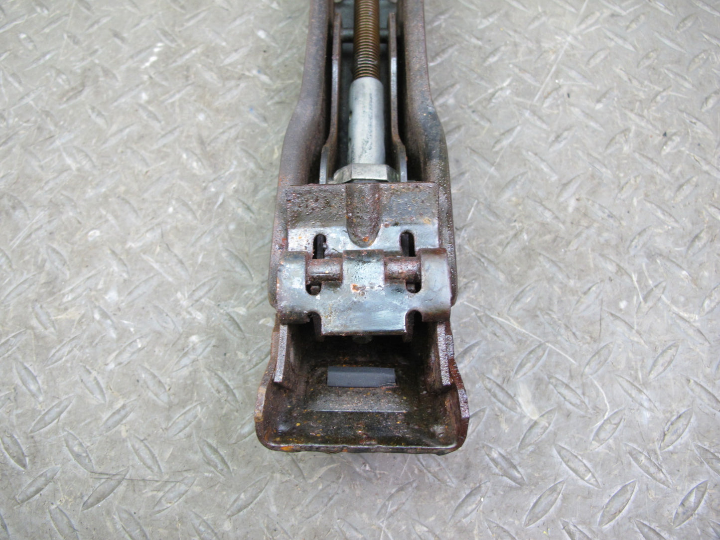 96-02 BMW E36/7 Z3 Emergency Spare Tire Lift Jack 1092366 OEM