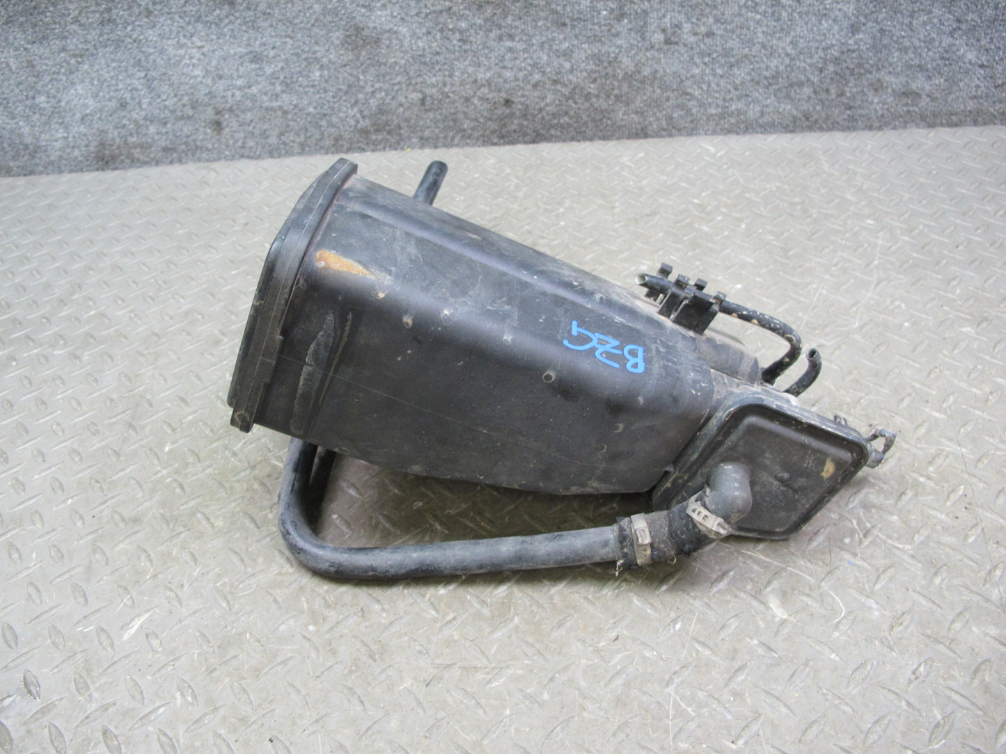 96-98 BMW E36/7 Z3 Fuel Evap Vapor Charcoal Canister 1183568 OEM