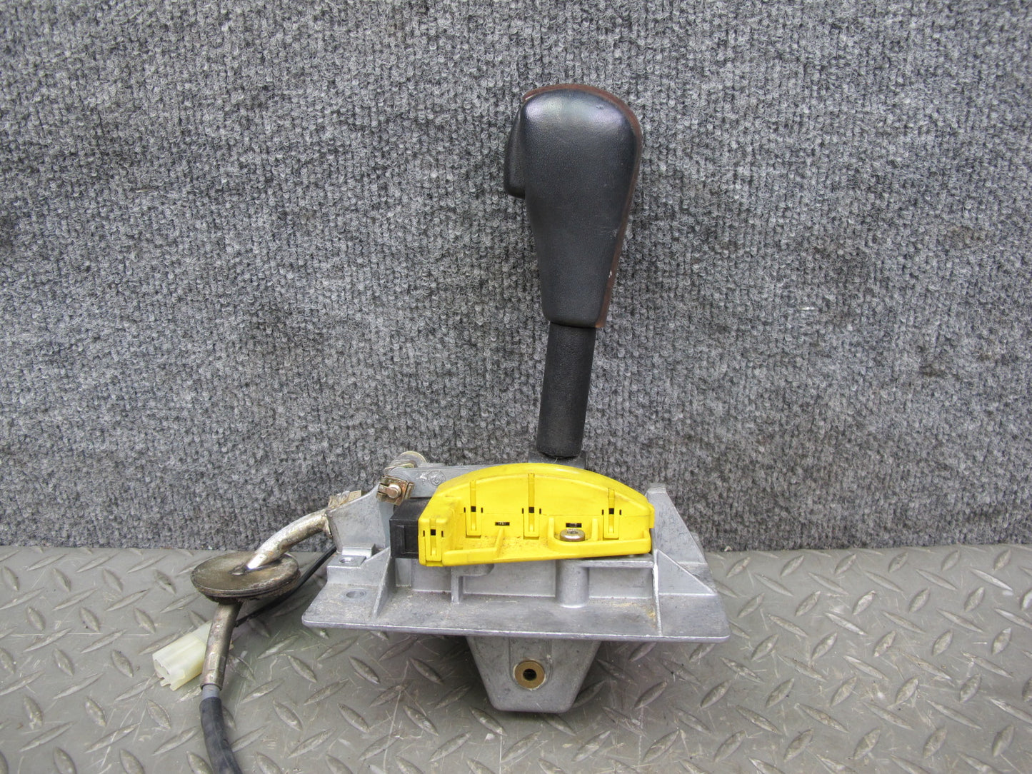 97-98 BMW E36/7 Z3 2.8L A/T Transmission Gear Shifter w Knob & Cable Assy OEM