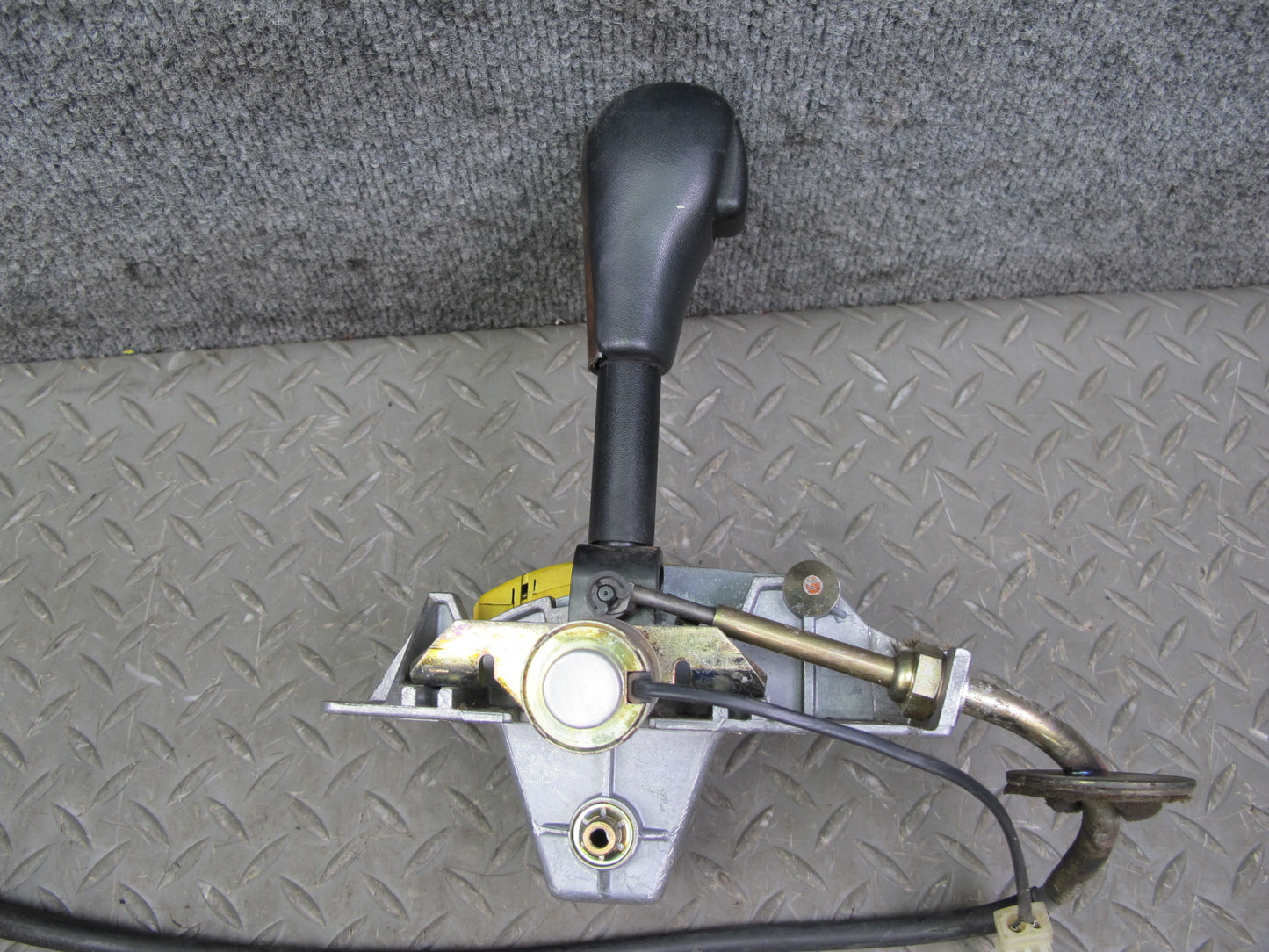 97-98 BMW E36/7 Z3 2.8L A/T Transmission Gear Shifter w Knob & Cable Assy OEM