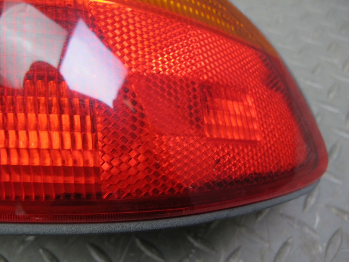 96-99 BMW E36/7 Z3 Roadster Rear Right Tail Light Lamp w Bulb Cover Assembly OEM