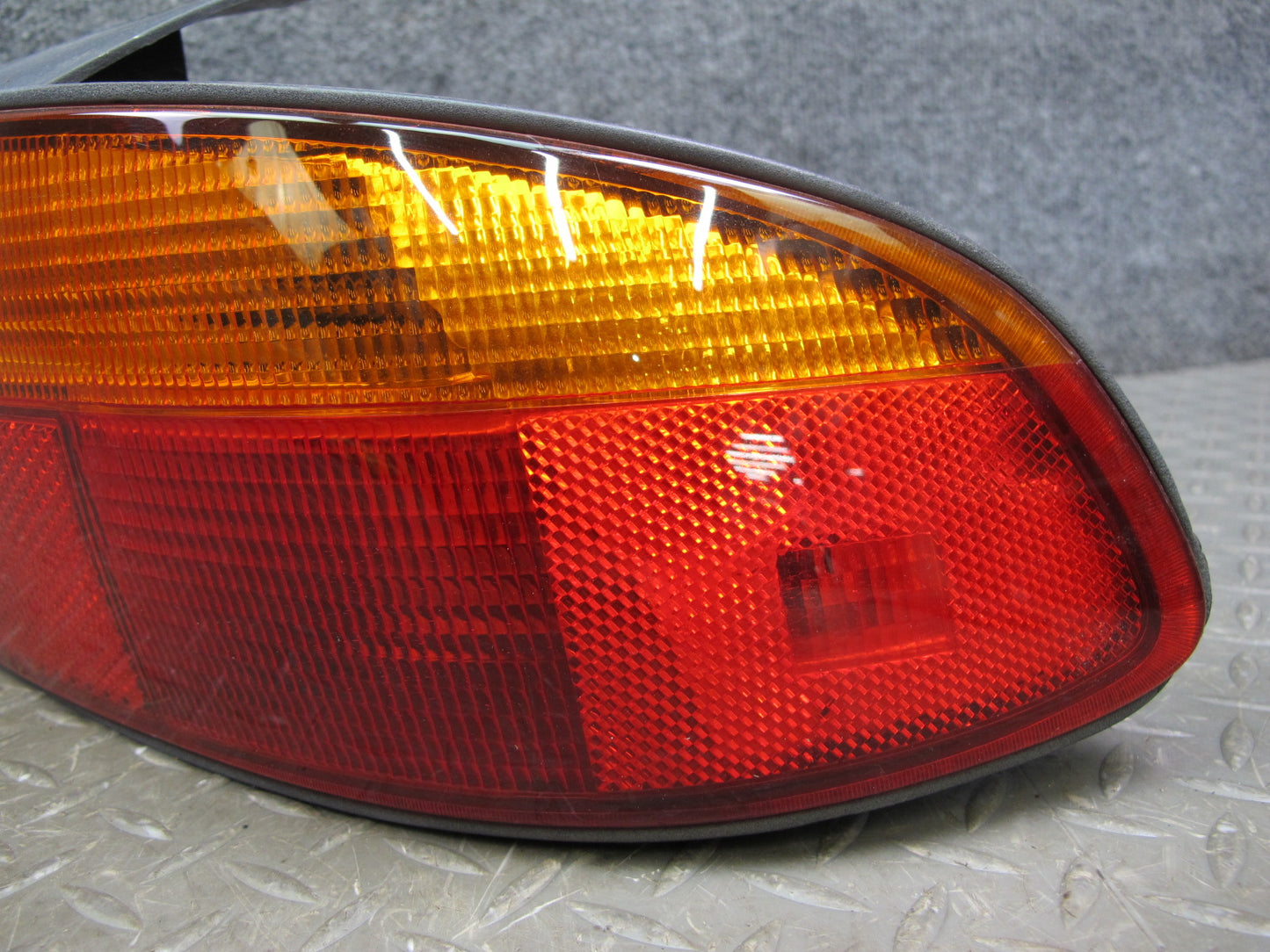 96-99 BMW E36/7 Z3 Roadster Rear Right Tail Light Lamp w Bulb Cover Assembly OEM