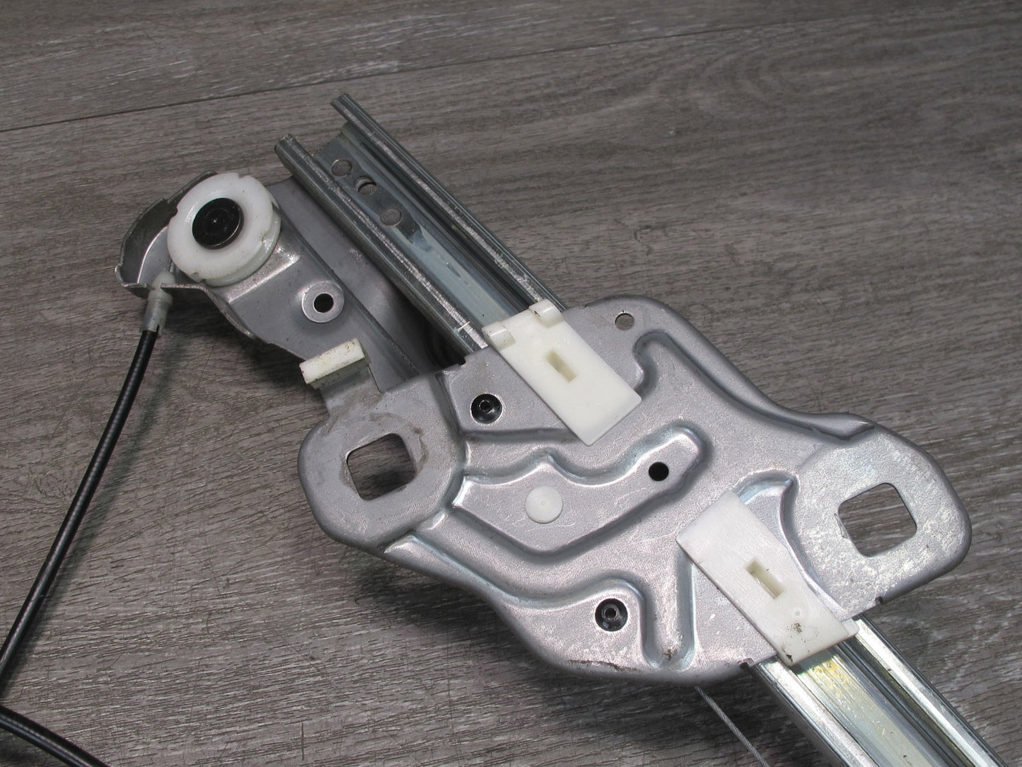 2005 Nissan 350Z Z33 Convertible Right Pass Door Window Regulator w Motor OEM