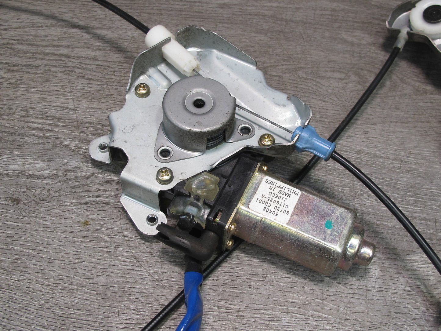 2005 Nissan 350Z Z33 Convertible Right Pass Door Window Regulator w Motor OEM