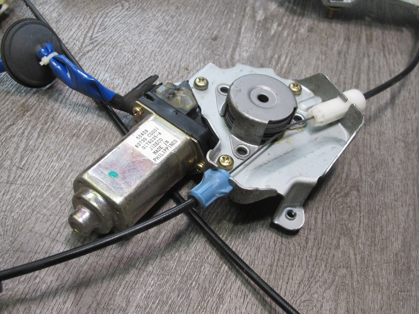 2005 Nissan 350Z Z33 Convertible Right Pass Door Window Regulator w Motor OEM