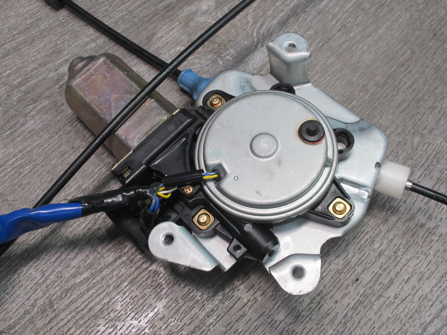 2005 Nissan 350Z Z33 Convertible Right Pass Door Window Regulator w Motor OEM