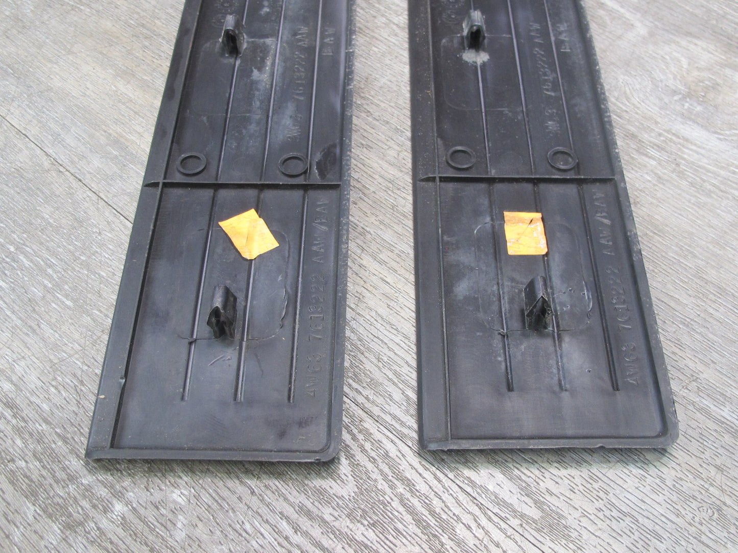 02-05 Ford Thunderbird Set of 2 Door Scuff Sill Plate Trim Cover Panel OEM