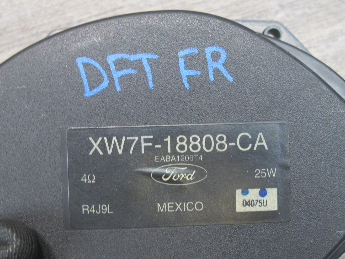 02-05 Ford Thunderbird Set of 2 Left & Right Door Speaker XW7F-18808-CA OEM
