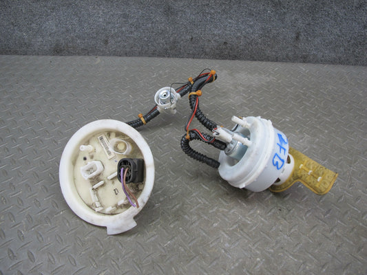 11-16 BMW F07 F10 F11 5-SERIES Fuel Pump Sending Unit 7308449 OEM