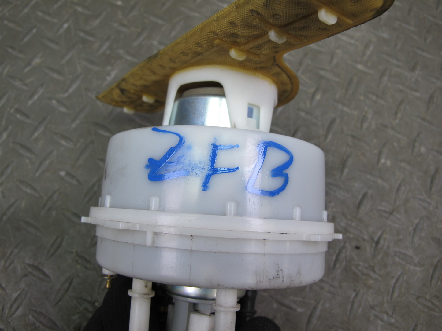 11-16 BMW F07 F10 F11 5-SERIES Fuel Pump Sending Unit 7308449 OEM