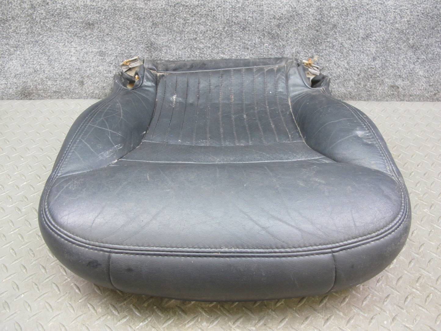 00-02 Chevrolet Corvette C5 Right Passenger Seat Lower Cushion Leather Black OEM
