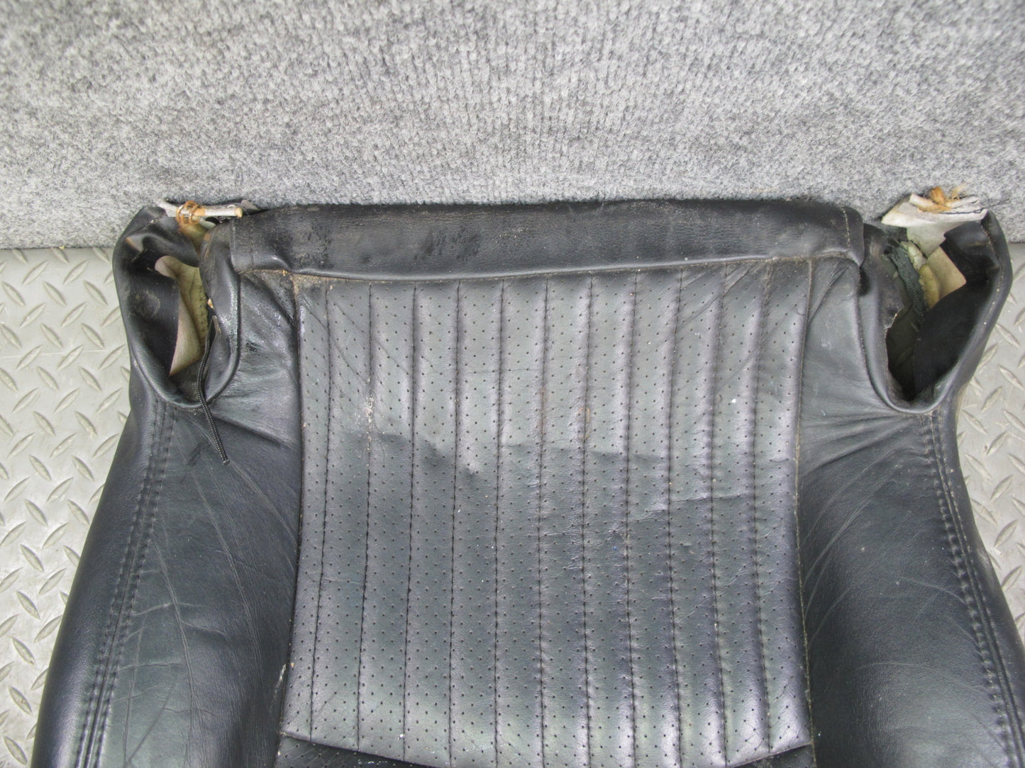 00-02 Chevrolet Corvette C5 Right Passenger Seat Lower Cushion Leather Black OEM