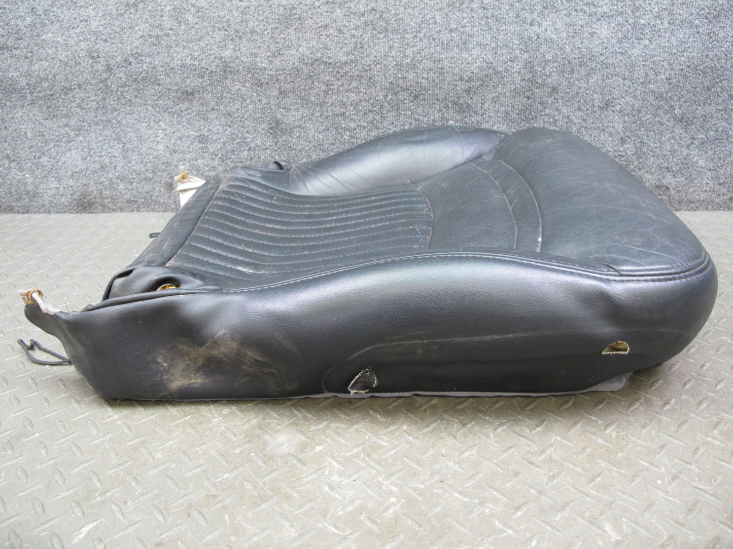 00-02 Chevrolet Corvette C5 Right Passenger Seat Lower Cushion Leather Black OEM