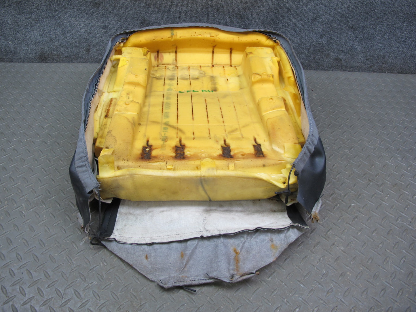 00-02 Chevrolet Corvette C5 Right Passenger Seat Lower Cushion Leather Black OEM
