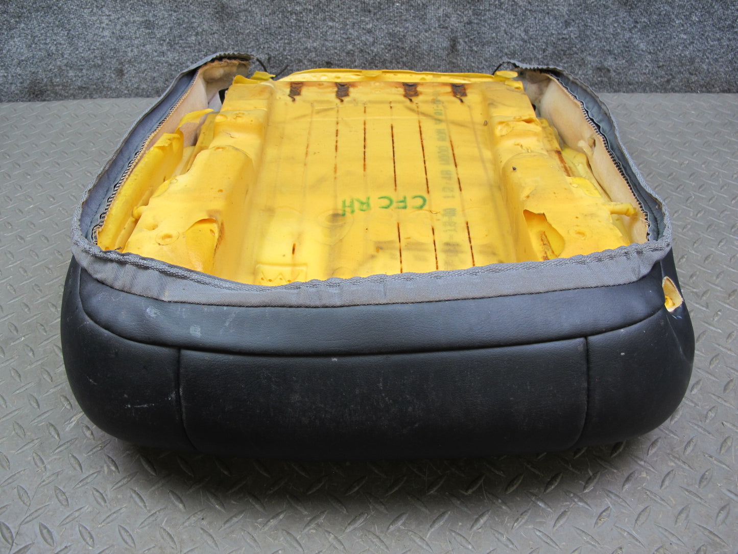 00-02 Chevrolet Corvette C5 Right Passenger Seat Lower Cushion Leather Black OEM