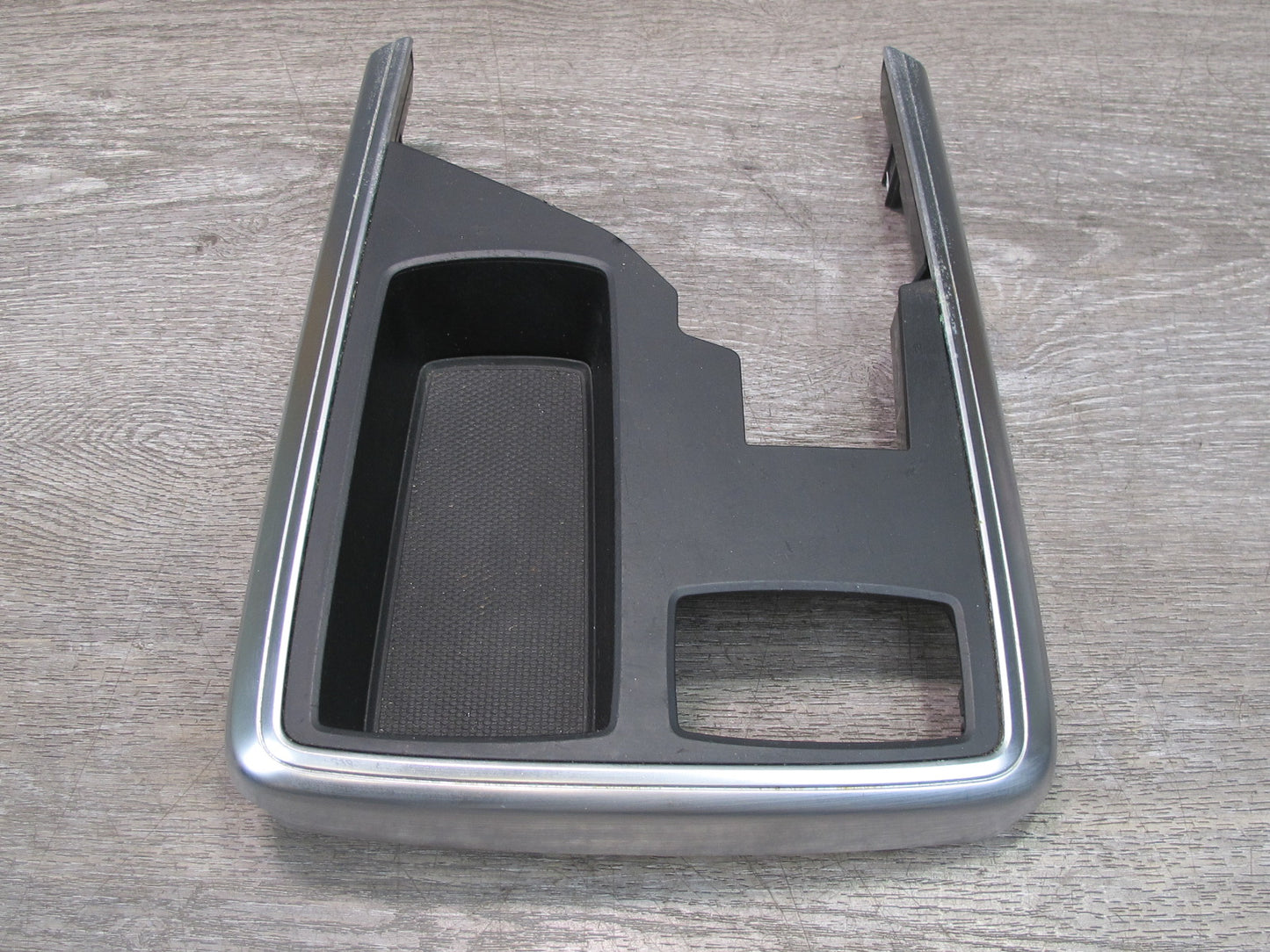 2012-2015 Mercedes W166 Front Center Console Storage Trim Cover Panel 16930748